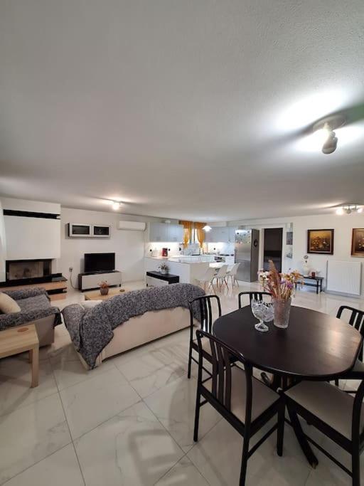 Kalamia Beachhouse Corinth