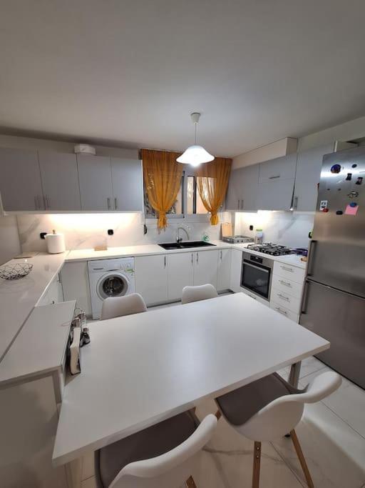 Apartment Kalamia Beachhouse *